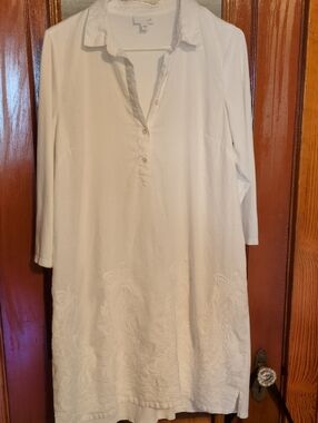 J. Jill White Embroidered Long Sleeve Tunic
